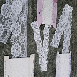 Vintage White Lace Trim 5 Yards – Wide Floral Pattern (USA Sample Card)